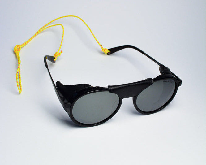 Sunglasses strings